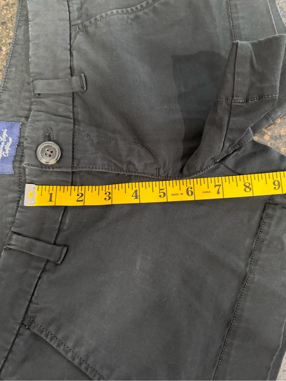 American Eagle Outfitters Black Low-Rise Women's 4 Denim Chino Bermuda Shorts - Picture 7 of 10